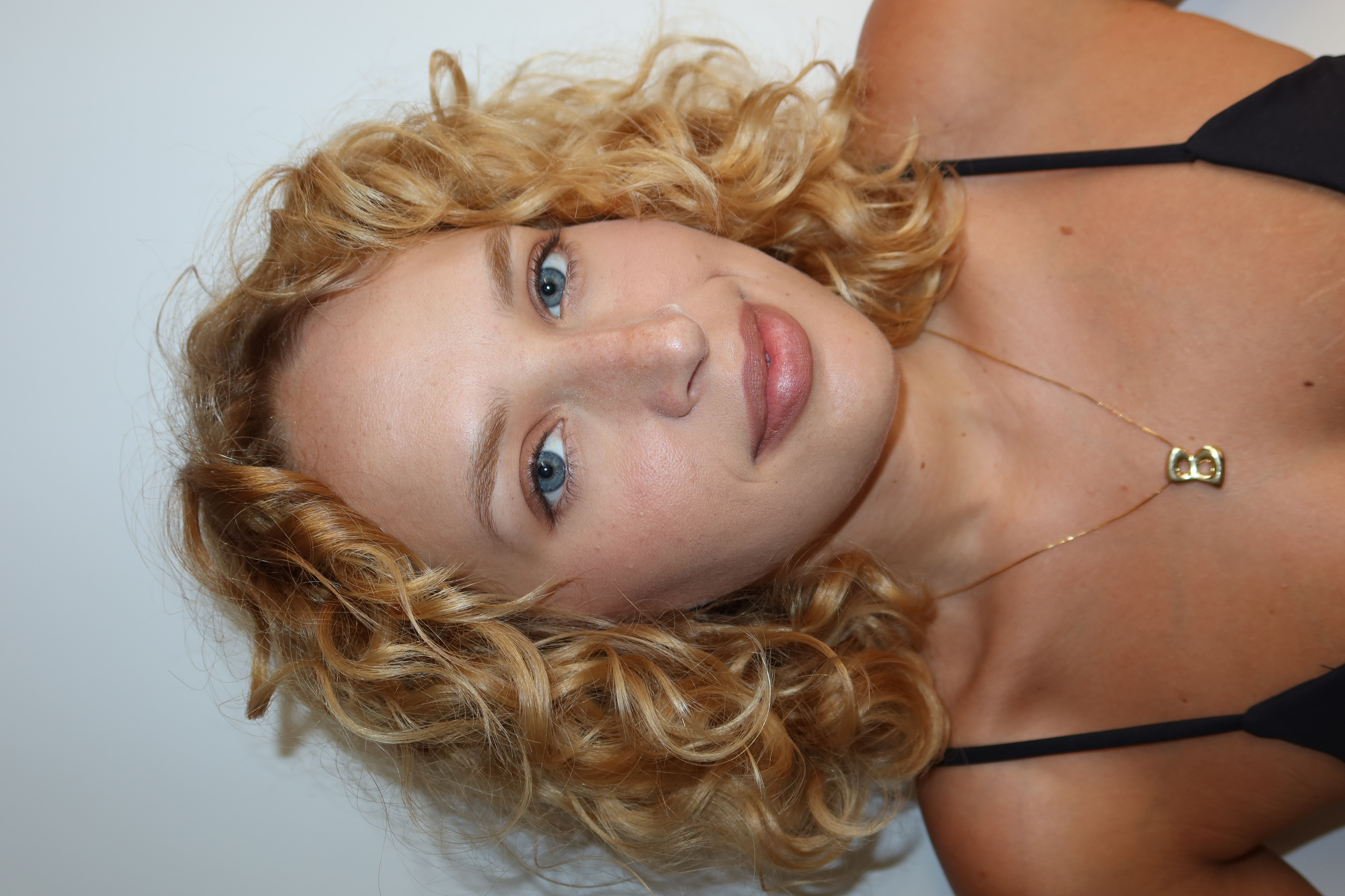 Beatriz de Brito — 04